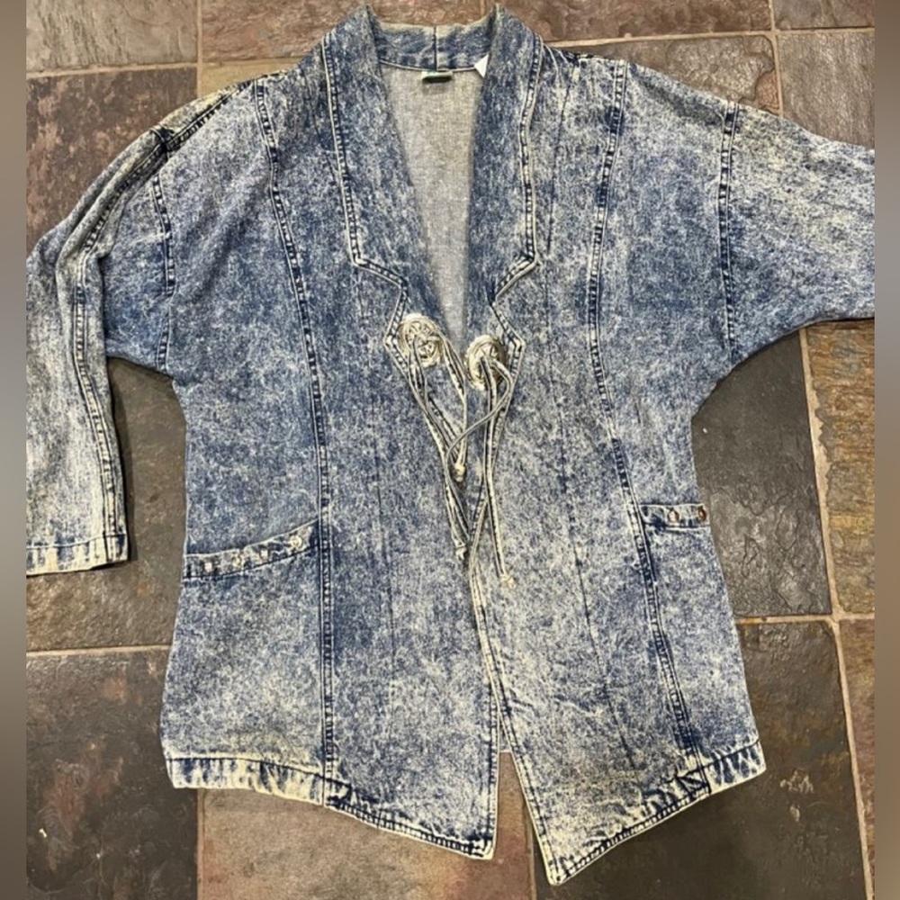 VINTAGE: western, acid wash, denim jacket, cow girl, oversized